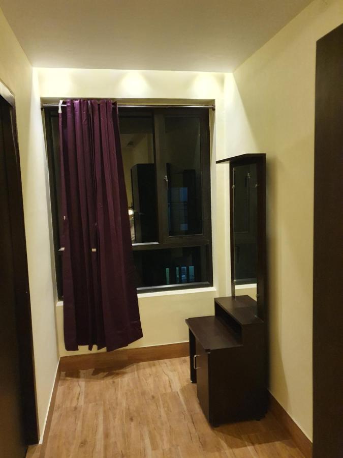 Sri Lakshmi Palace A/C Hotel Suluru Exterior photo